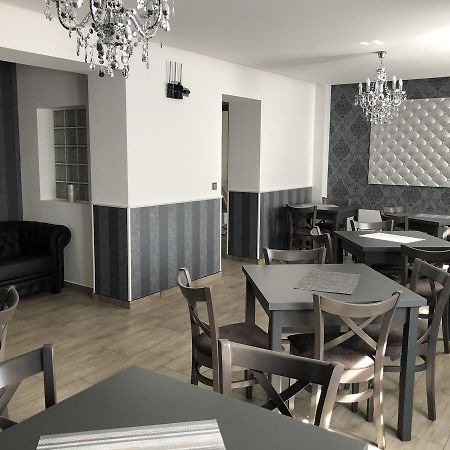 Tardosi Vendeghaz Hotel Miskolc Eksteriør billede