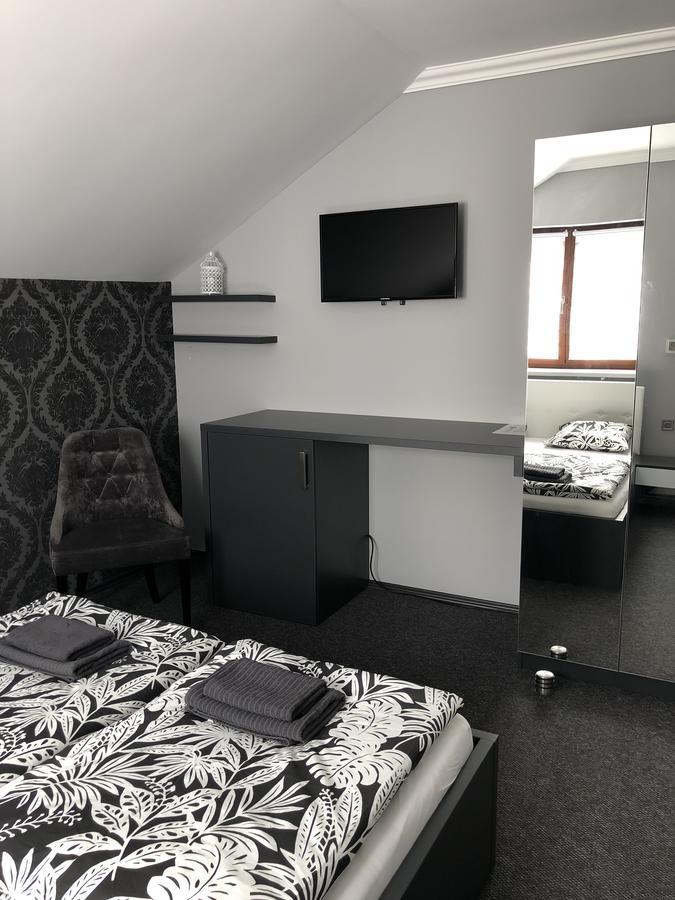 Tardosi Vendeghaz Hotel Miskolc Eksteriør billede