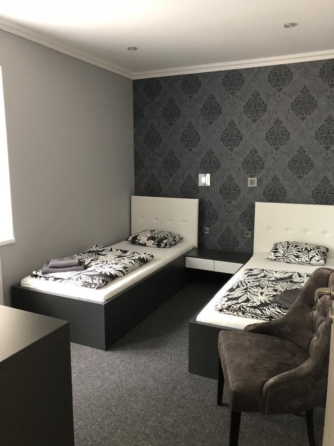 Tardosi Vendeghaz Hotel Miskolc Eksteriør billede