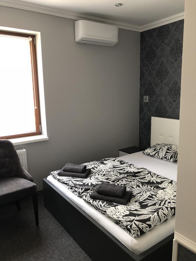 Tardosi Vendeghaz Hotel Miskolc Eksteriør billede